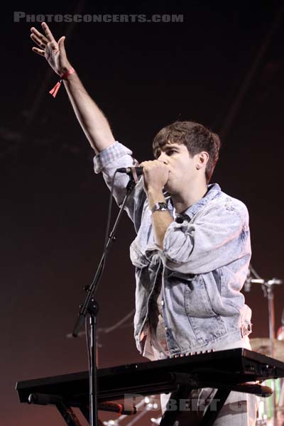 KLAXONS - 2012-09-15 - PARIS - Parc de Bagatelle - 